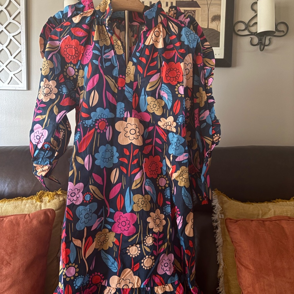 Floral Print Puff Sleeve
Ruffled Mini Dress - Picture 3 of 6